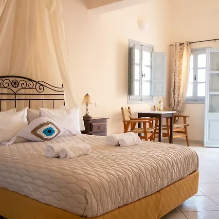 Joy ηotel 4* Perivolos (Santorini)