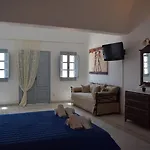 Joy ηotel Aparthotel Perivolos (Santorini)