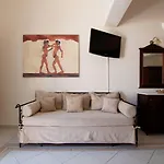 Joy ηotel 4* Perivolos (Santorini)
