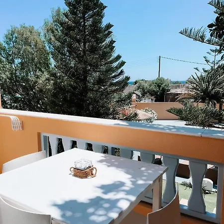 Joy ηotel 3* Perivolos (Santorini)