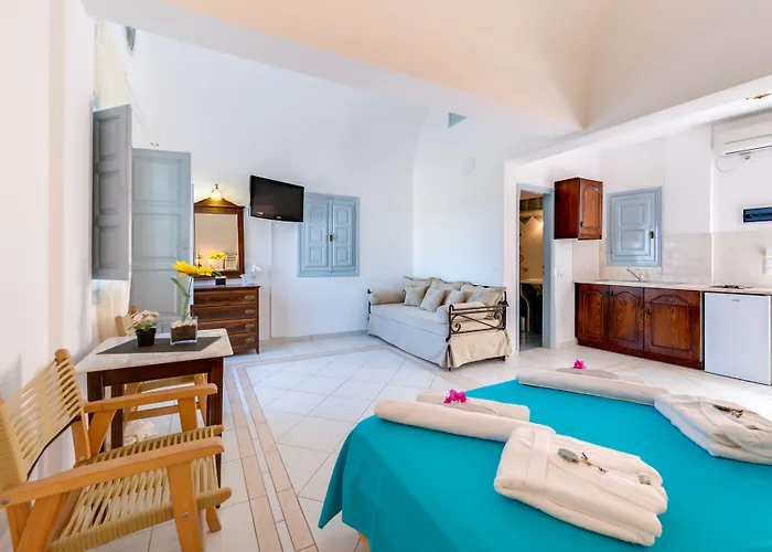 Joy ηotel Aparthotel 4*