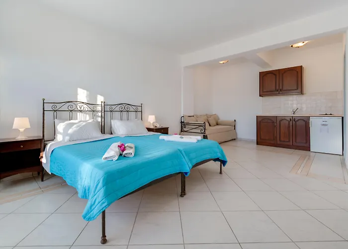 Joy ηotel Aparthotel Perivolos (Santorini)