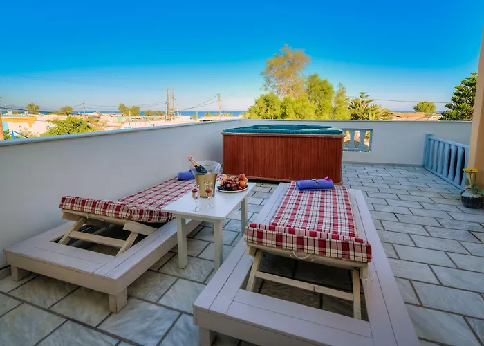 Joy ηotel Perivolos (Santorini)