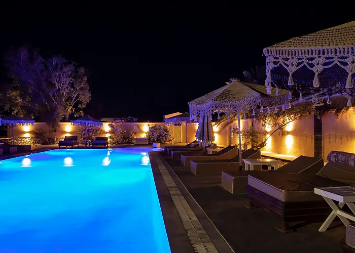 Joy ηotel Perivolos (Santorini)