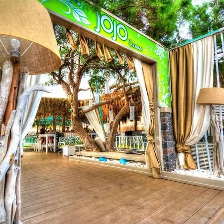 מלון דירות Joy ηotel פריבולוס