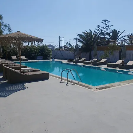 Joy ηotel פריבולוס