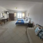Joy ηotel Appart hôtel Perivolos (Santorini)