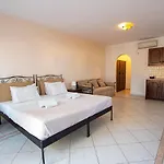 Joy ηotel 4*