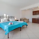 Joy ηotel Appart hôtel Perivolos (Santorini)